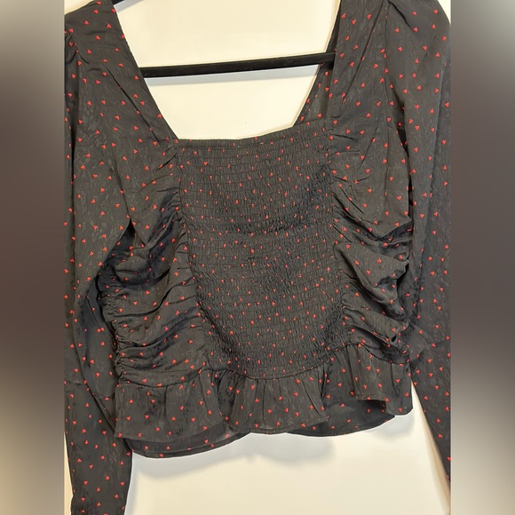 H&M Puff-Sleeved Peplum Blouse - Picture 5 of 9